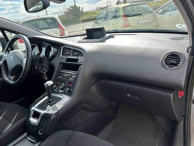 PEUGEOT 5008 STYLE 1.6 HDI AUTO SPANISH LHD IN SPAIN 118000 MILES 7 SEATS 2014